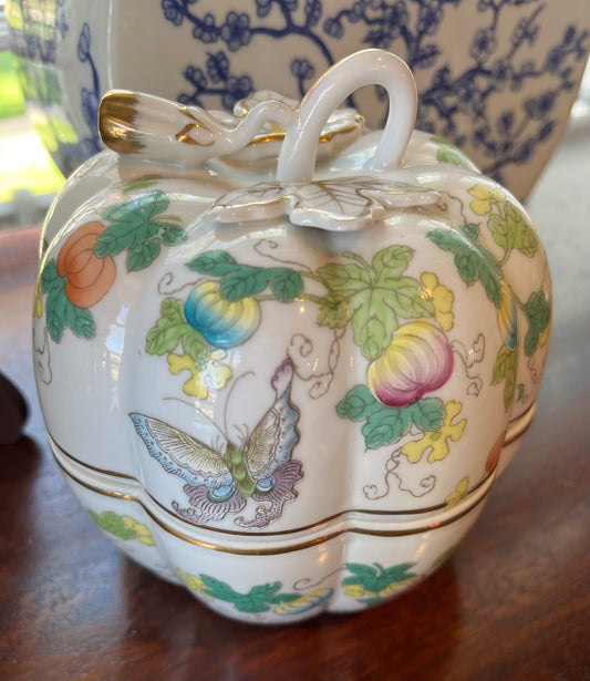 Chinoiserie Sadek Pumpkin, gold accented